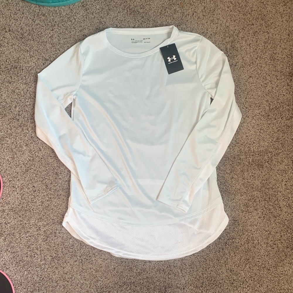 Women’s Athletic Heat Gear Gray Under Armour Long Sleeve. Size Small